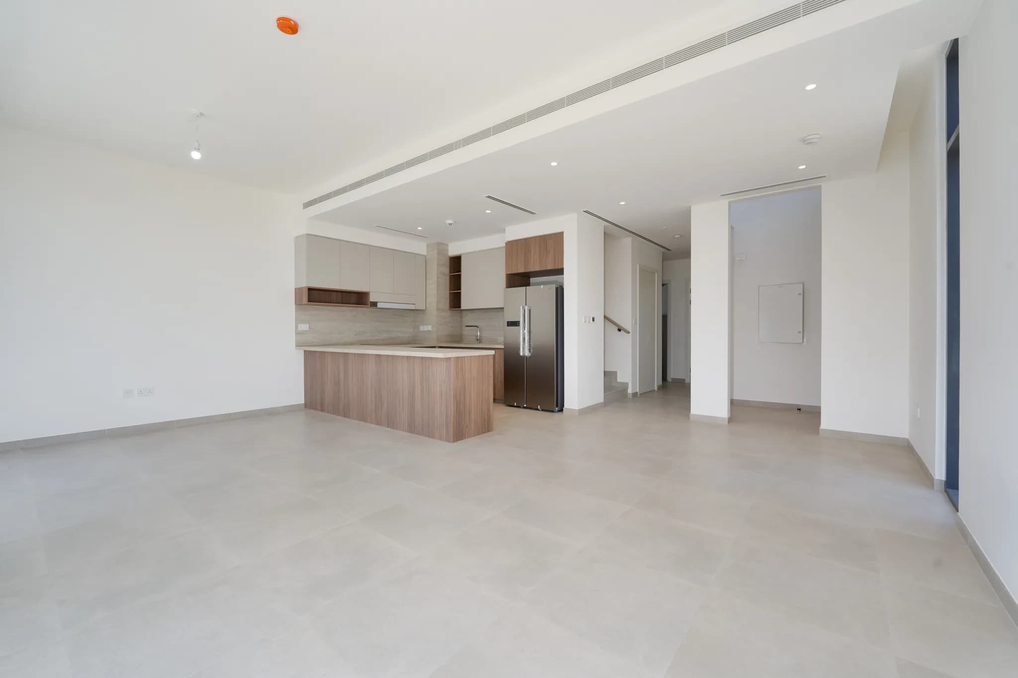 4-bedroom villa for rent at Mudon Al Ranim 4, Mudon - 9