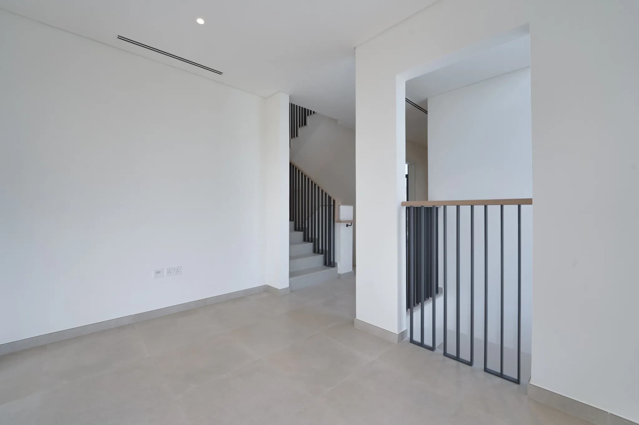 4-bedroom villa for rent at Mudon Al Ranim 4, Mudon - 10