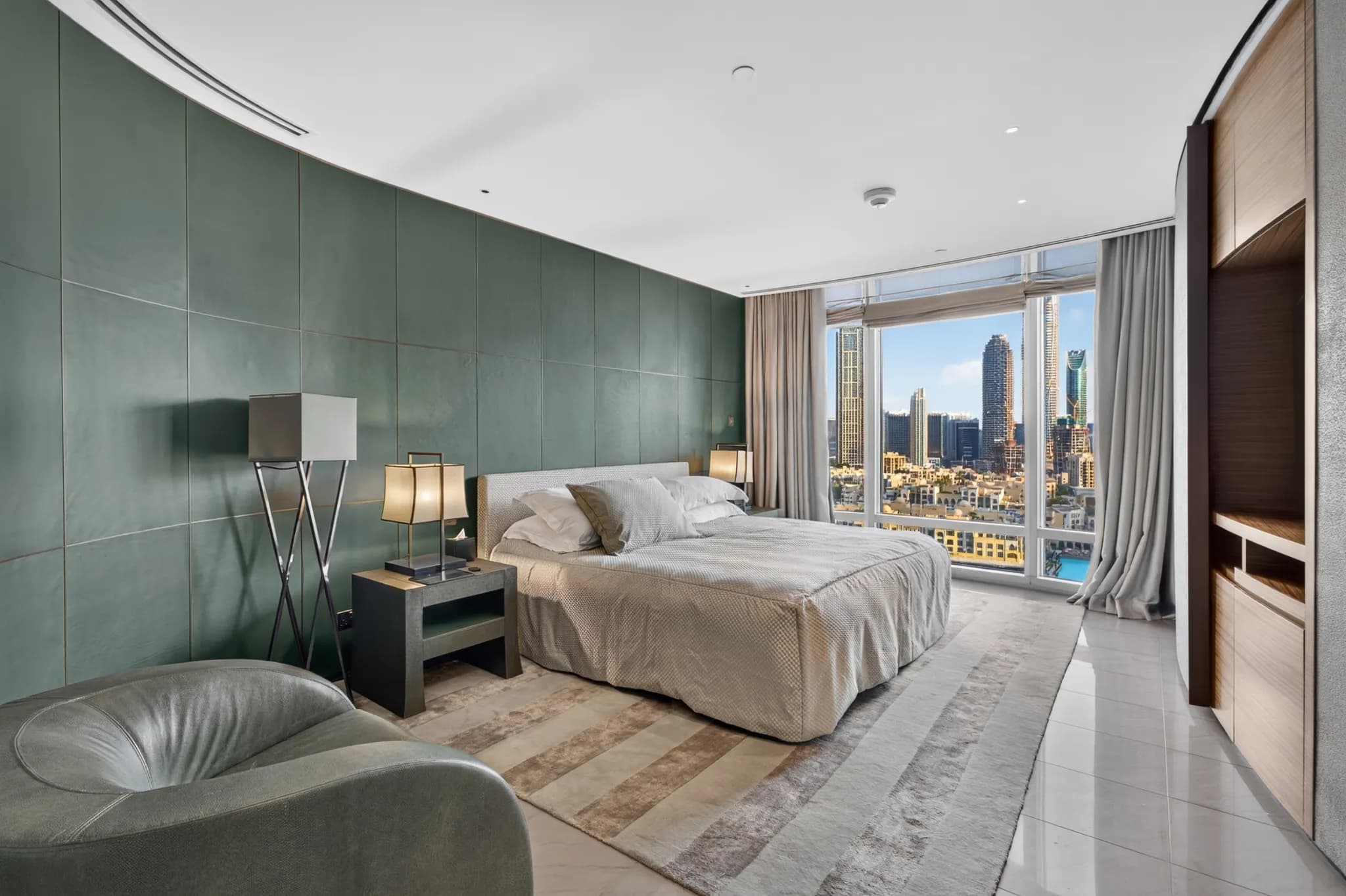 Élégant appartement 2 chambres dans les Armani Residences du centre-ville - 13
