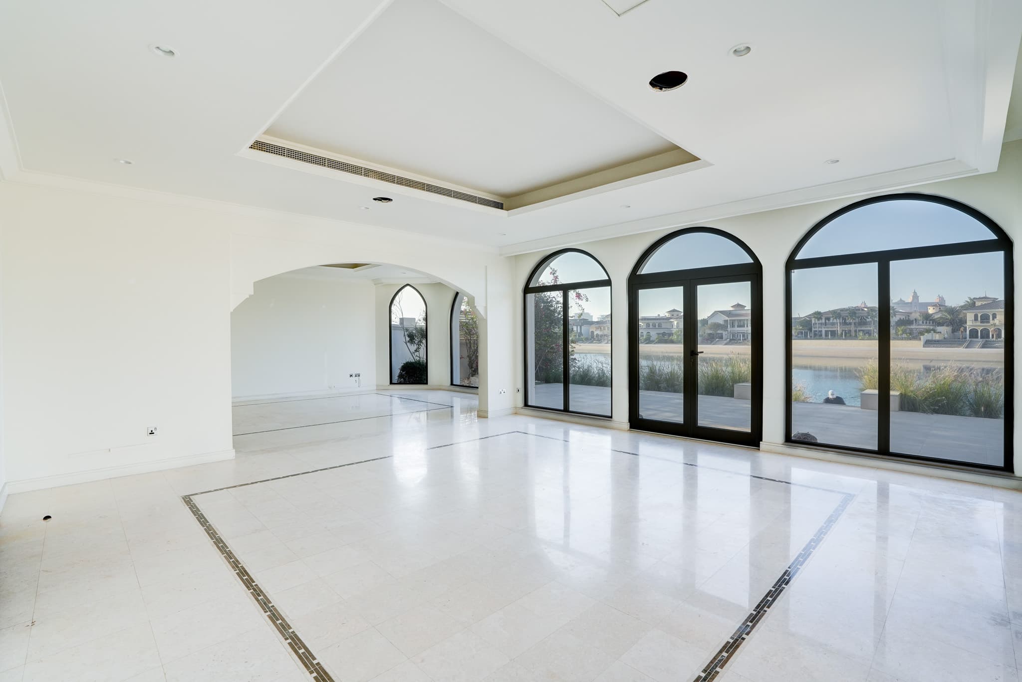 4-bedroom garden home for rent on Palm Jumeirah - 17