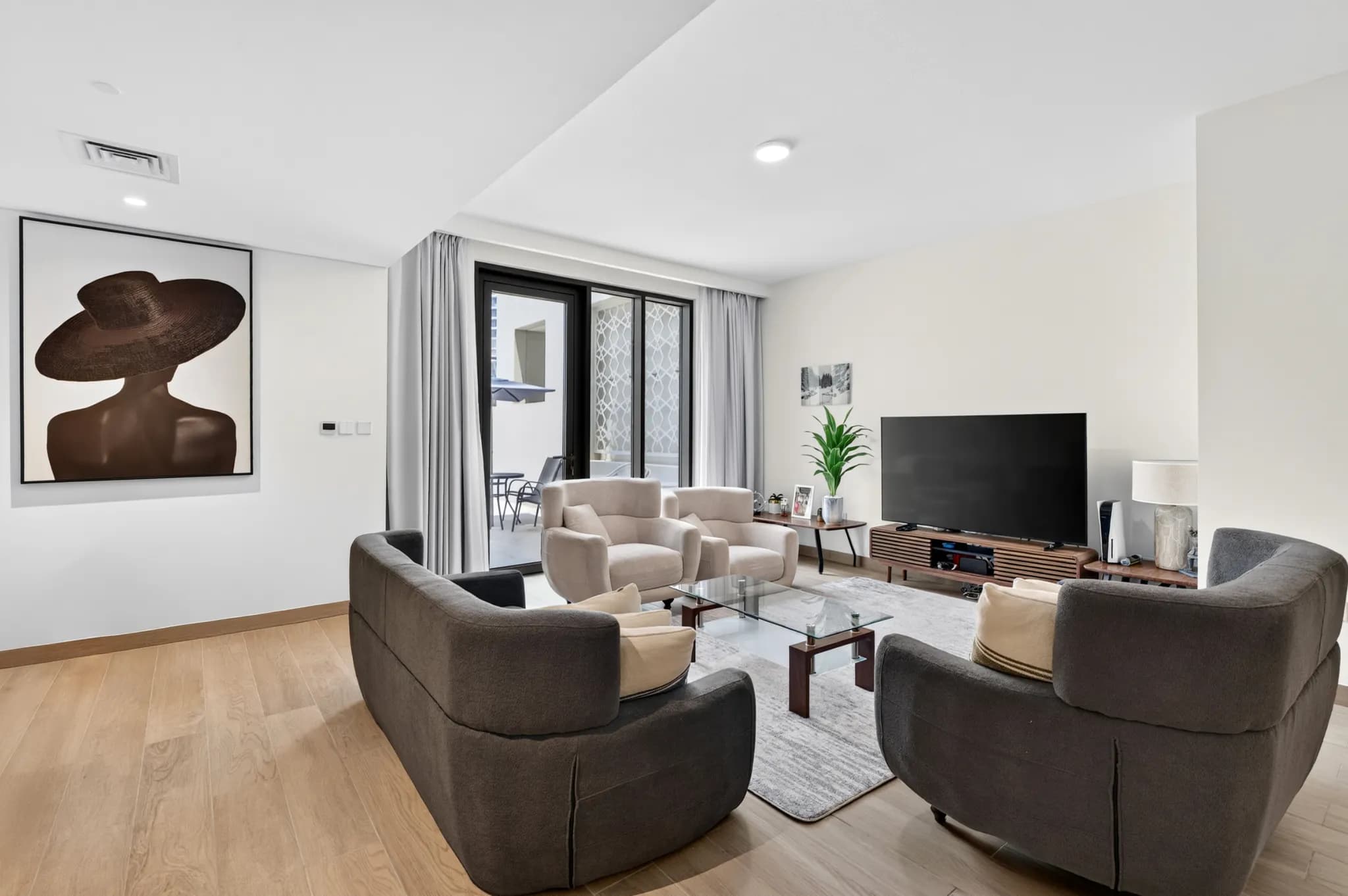 3-bedroom apartment for rent in Grove, Creek Beach