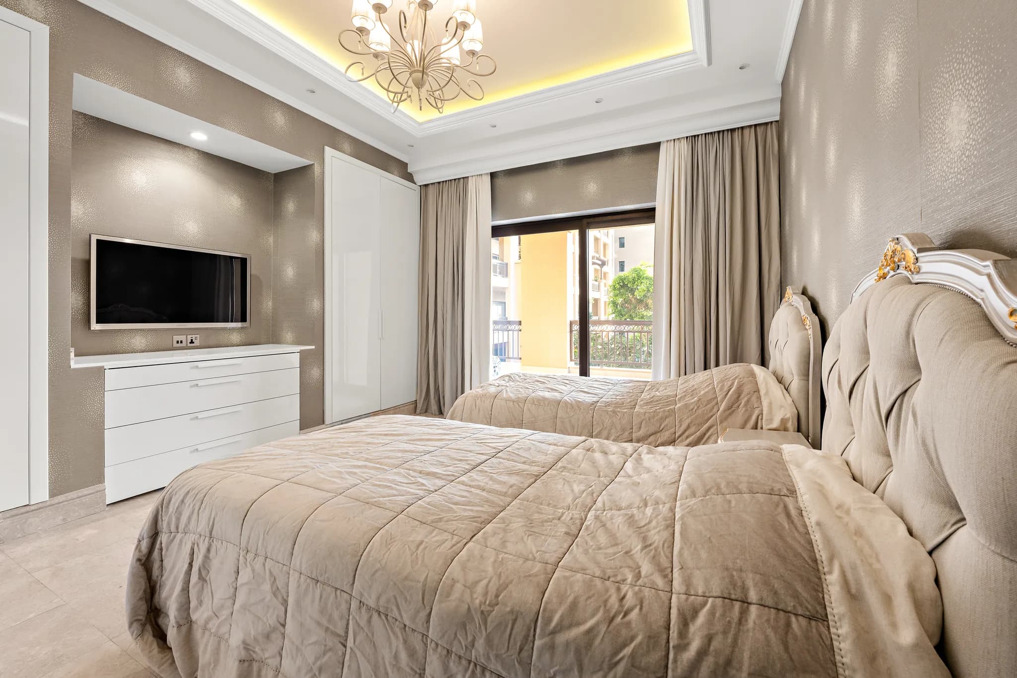 2-bed apartment in The Residences South on Palm Jumeirah - 11
