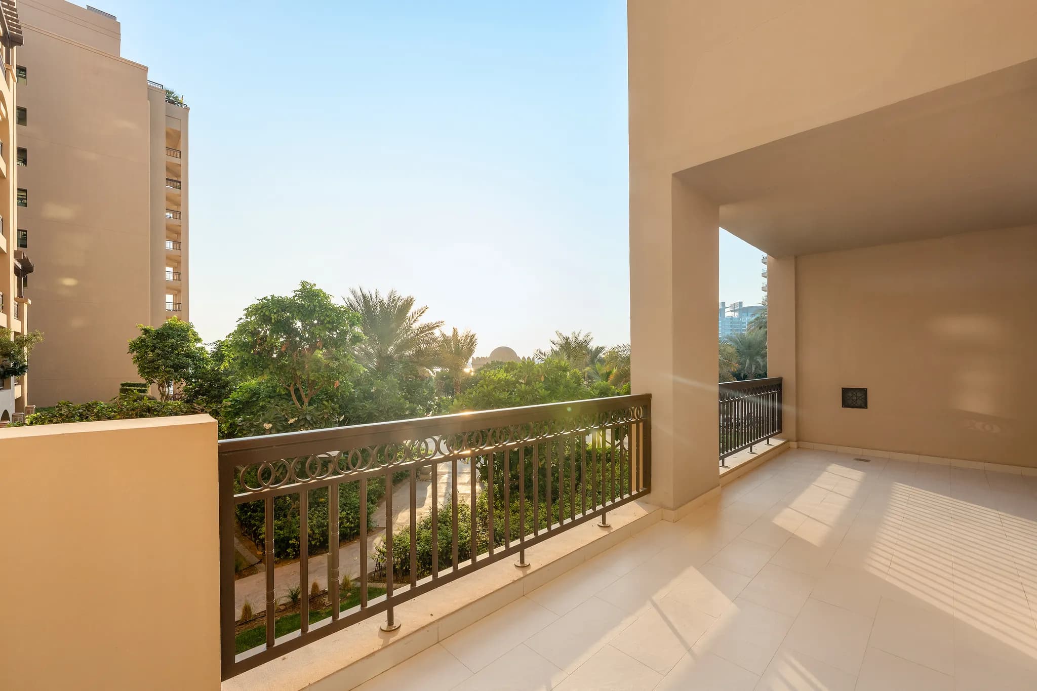 2-bed apartment in The Residences South on Palm Jumeirah - 13