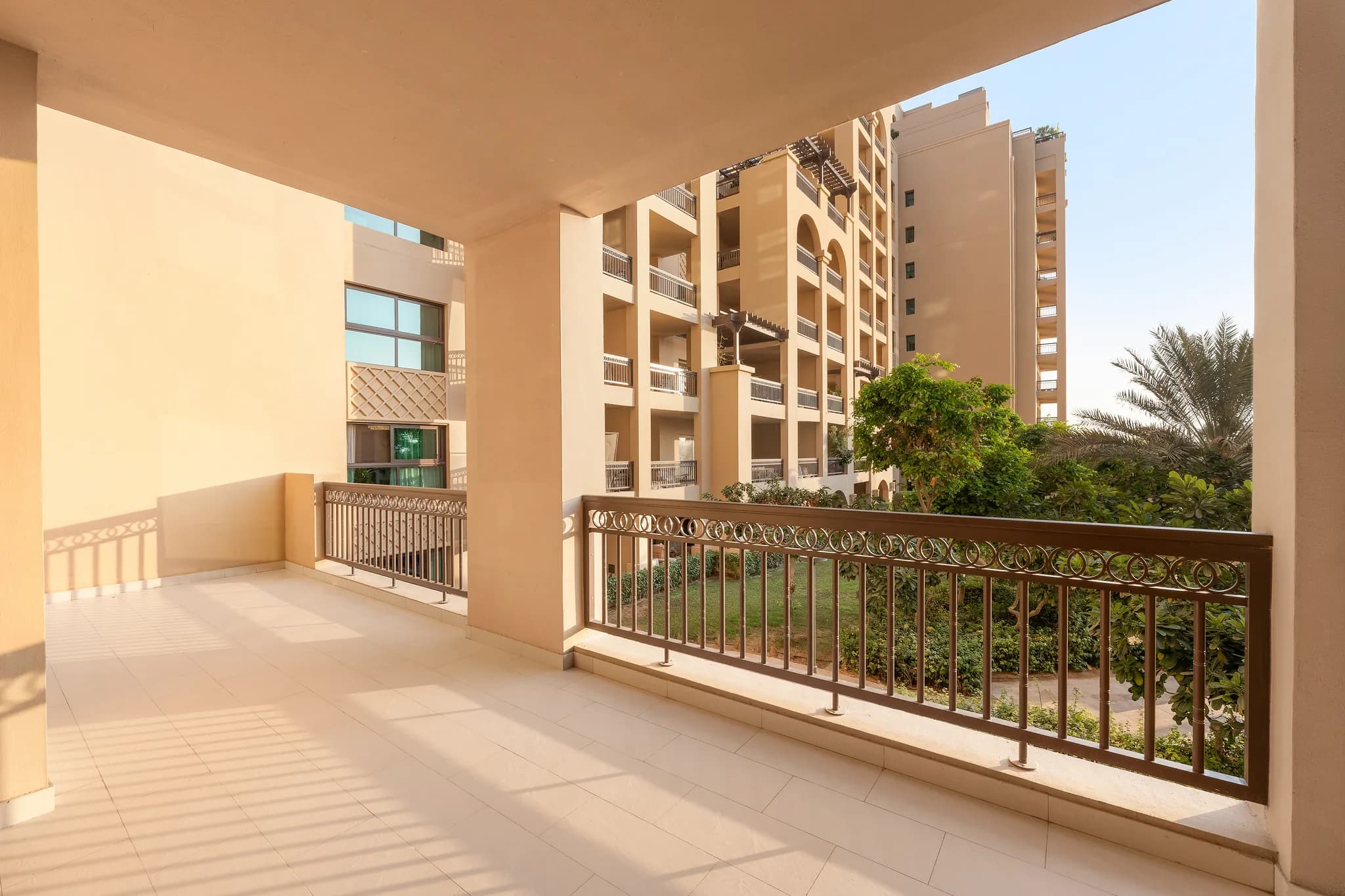 2-bed apartment in The Residences South on Palm Jumeirah - 14