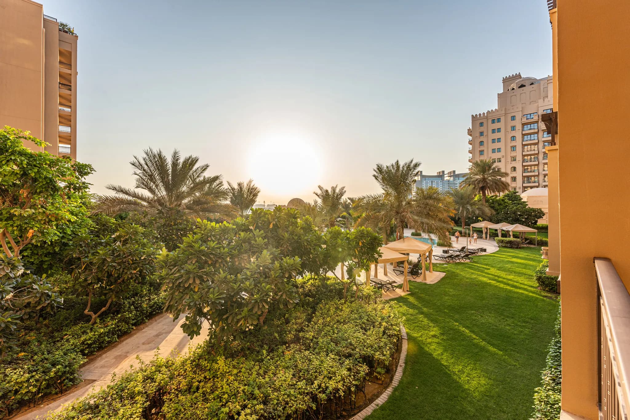 2-bed apartment in The Residences South on Palm Jumeirah - 15