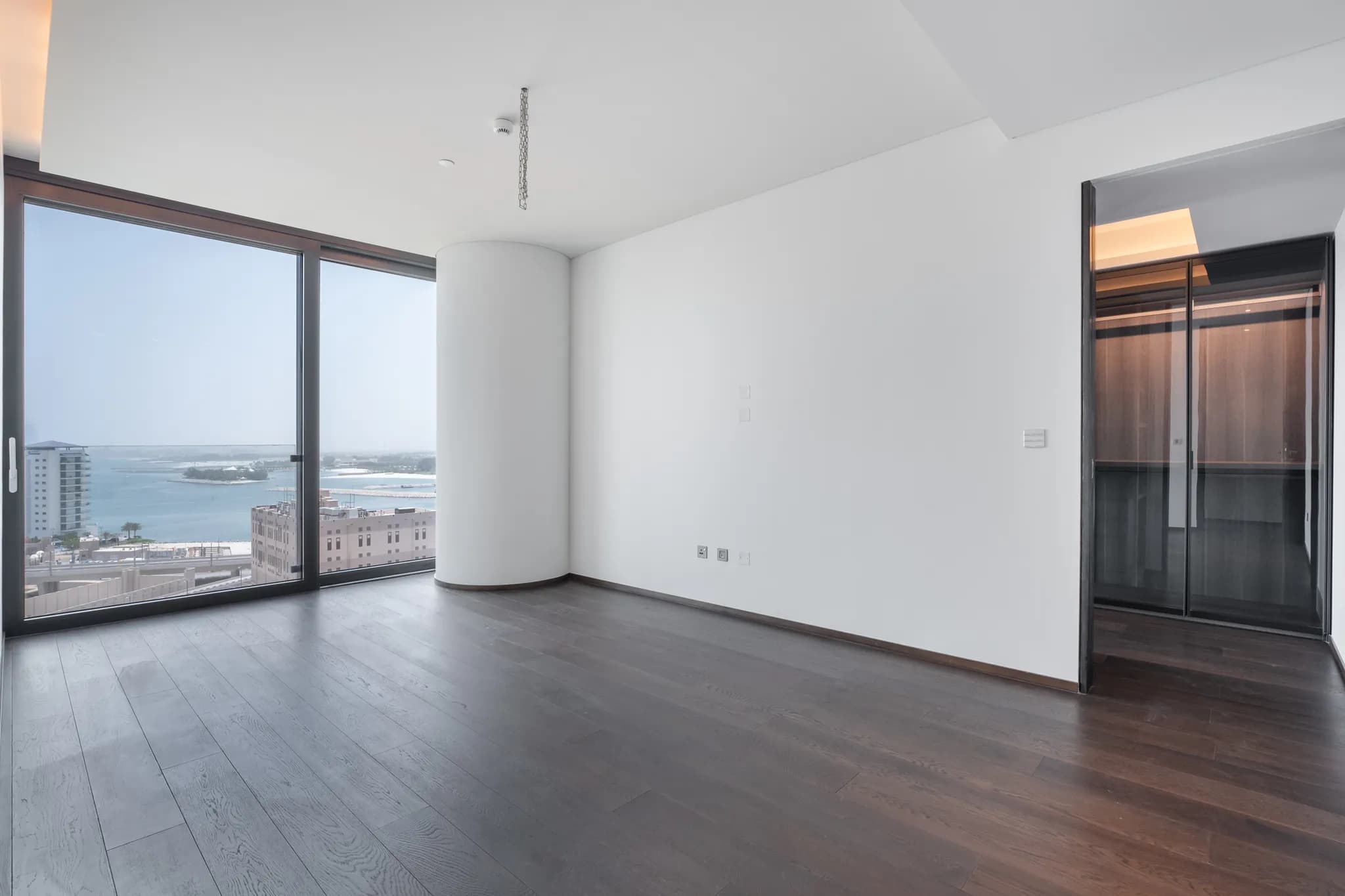 A Marina-facing 3-bedroom apartment within One at Palm Jumeirah - 12