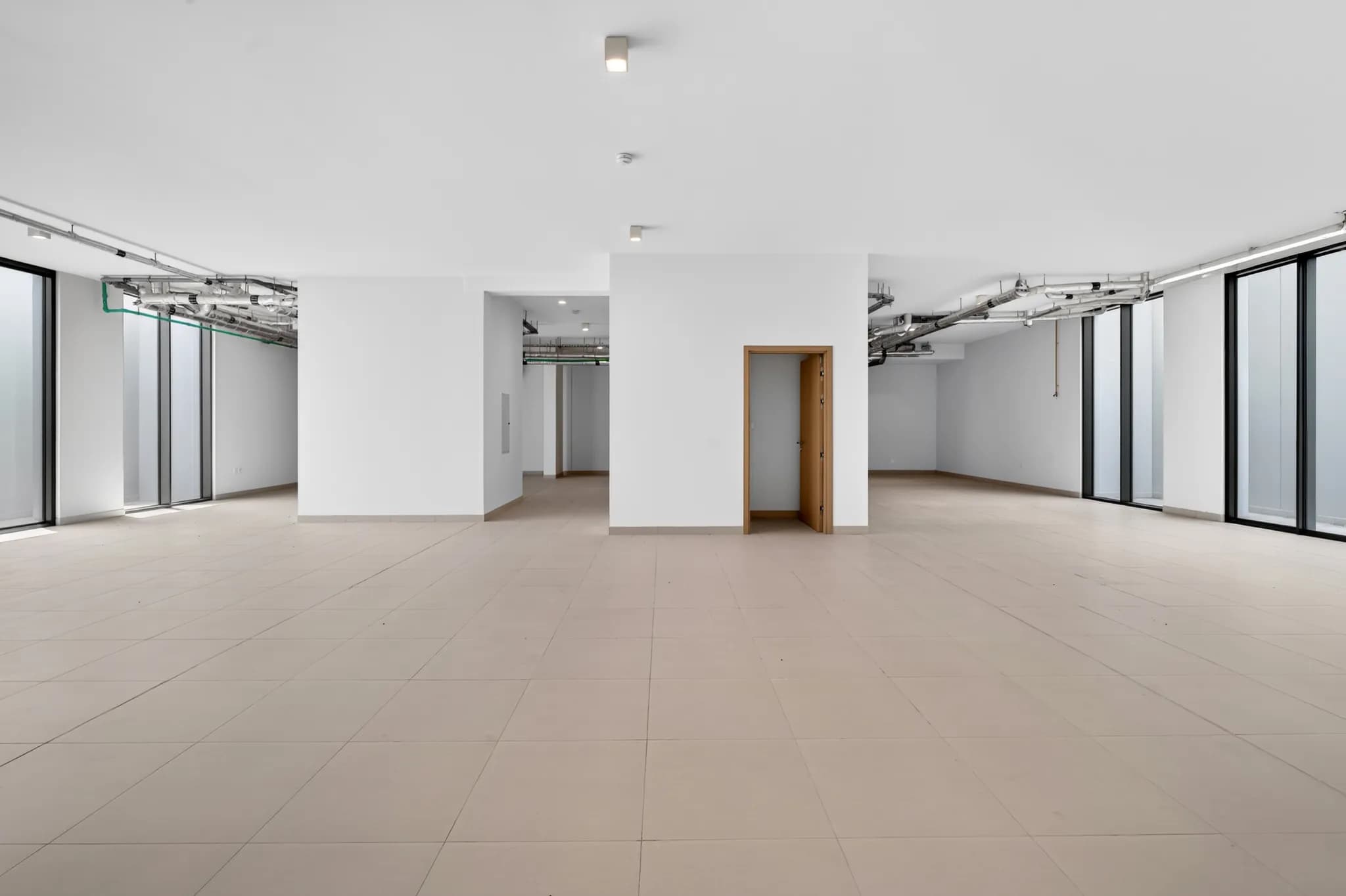 New 5-bedroom villa at Address Hillcrest with huge lower area - 15