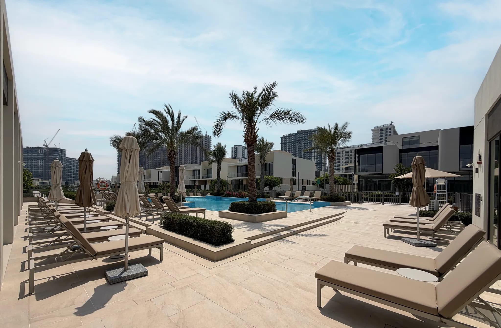 New 5-bedroom villa at Address Hillcrest with huge lower area - 18