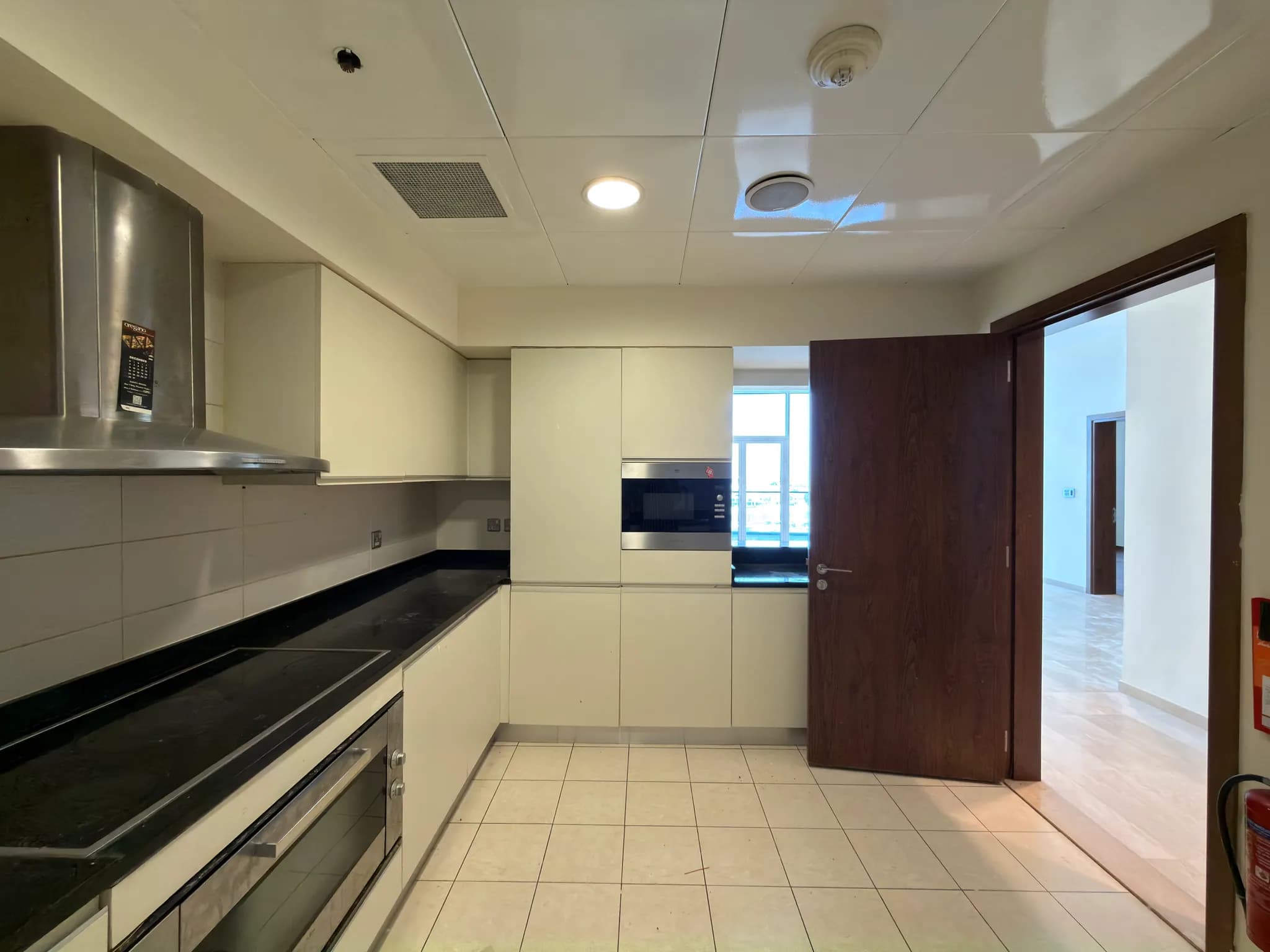 3-bedroom apartment in Oceana Atlantic, Palm Jumeirah - 8