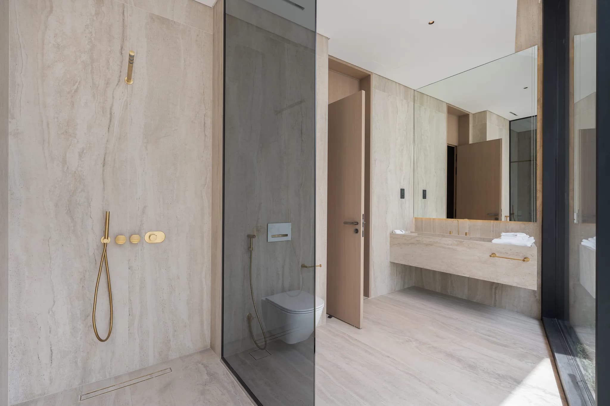 Brand-new Altissima villa with 7 bedrooms in Al Barari - 16