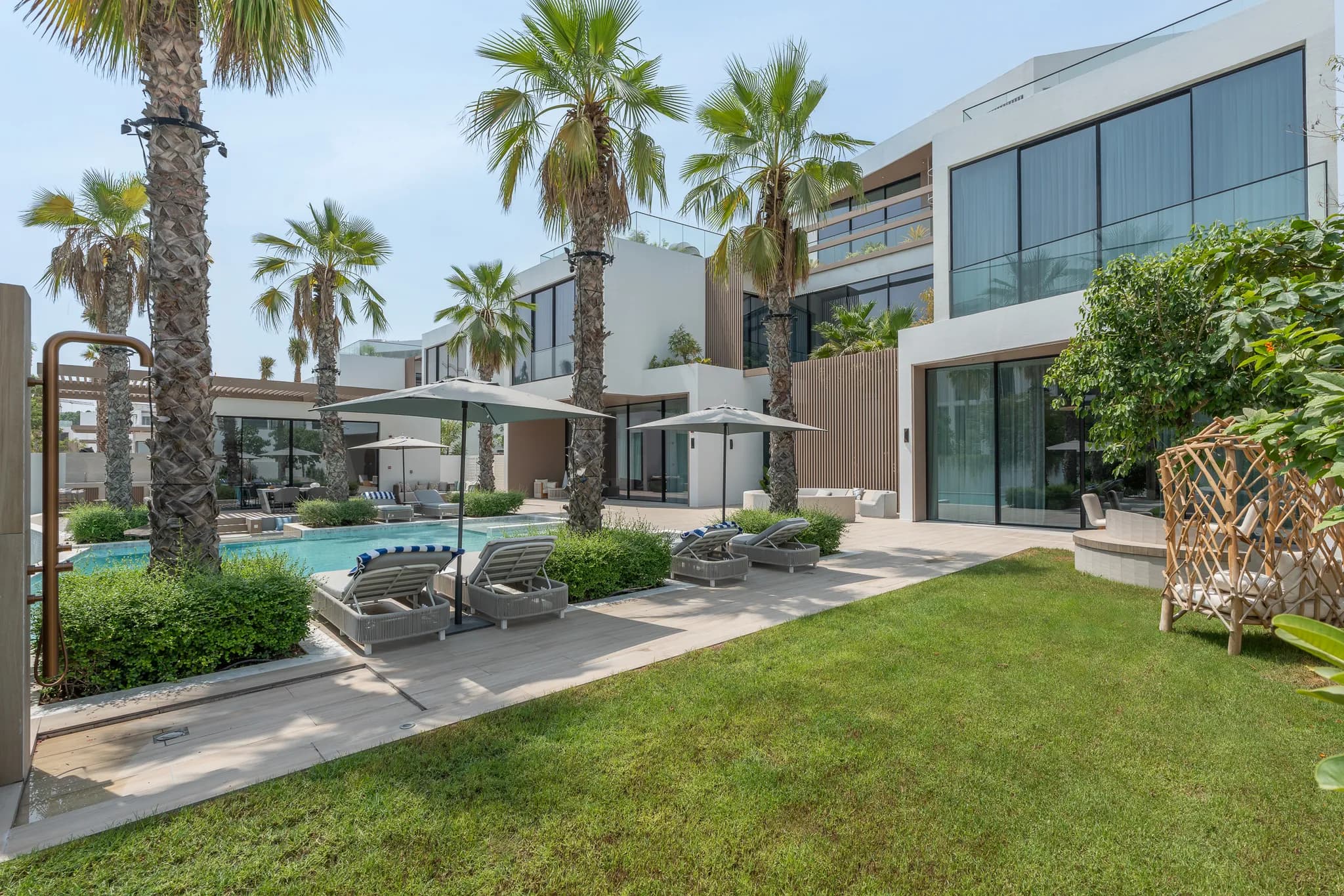 Brand-new Altissima villa with 7 bedrooms in Al Barari - 23