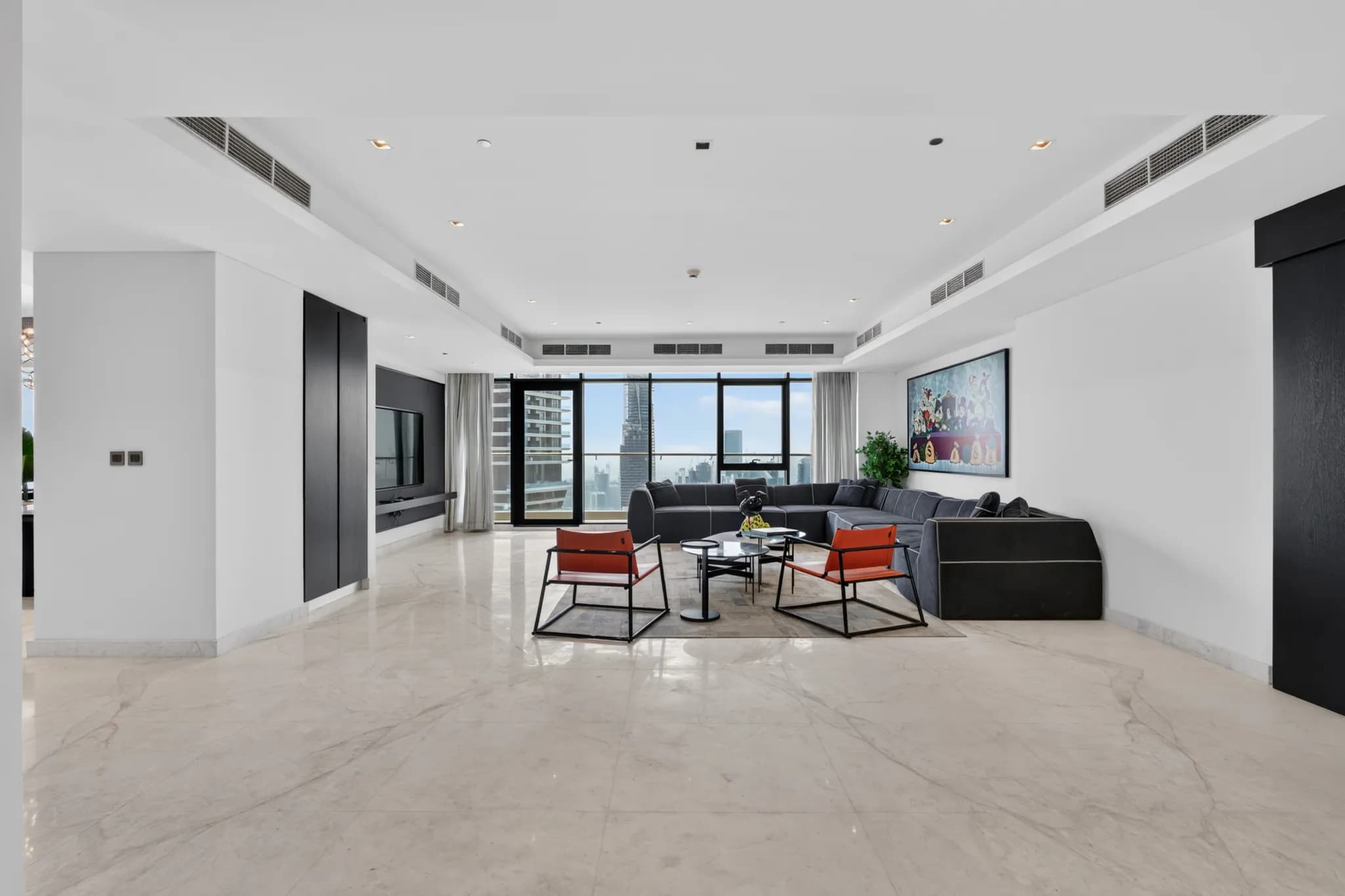 A refined 4-bedroom penthouse in RP Heights, Downtown Dubai - 1