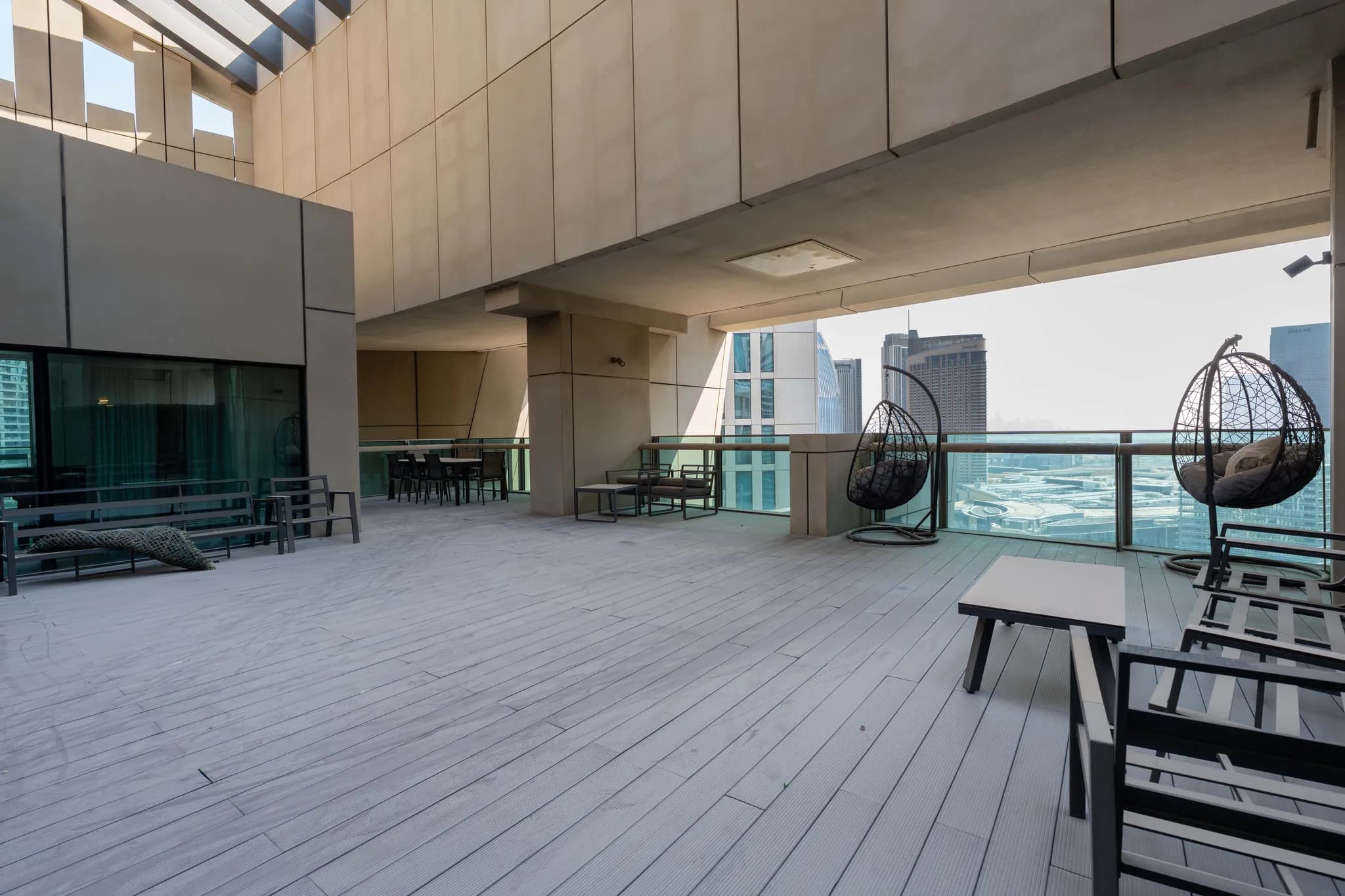 位于市中心Burj Vista Tower 2的充满活力的五居室天际线顶层公寓 - 23