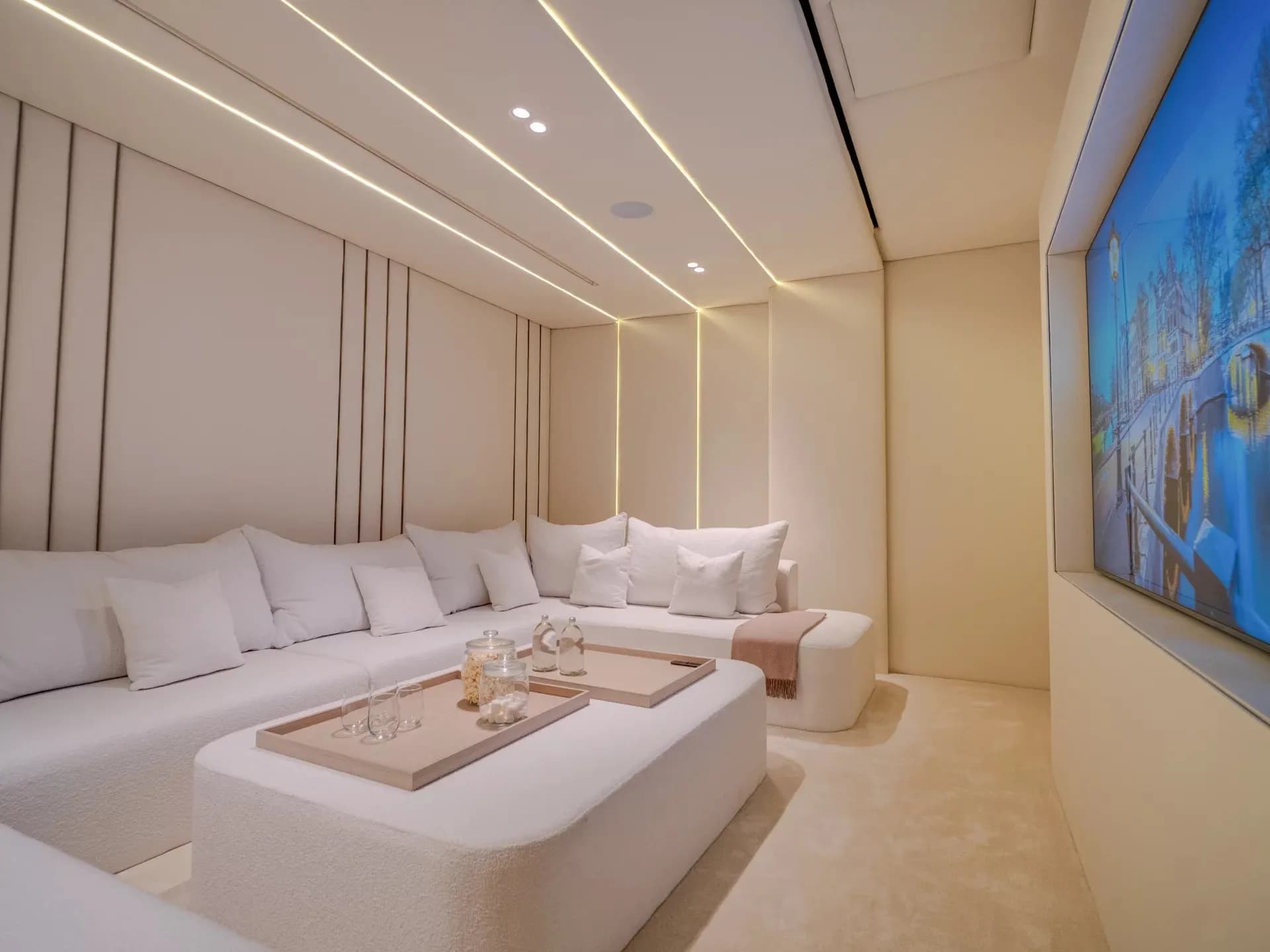 Stunning Brand New Fully Furnished Villa in JGE - 16