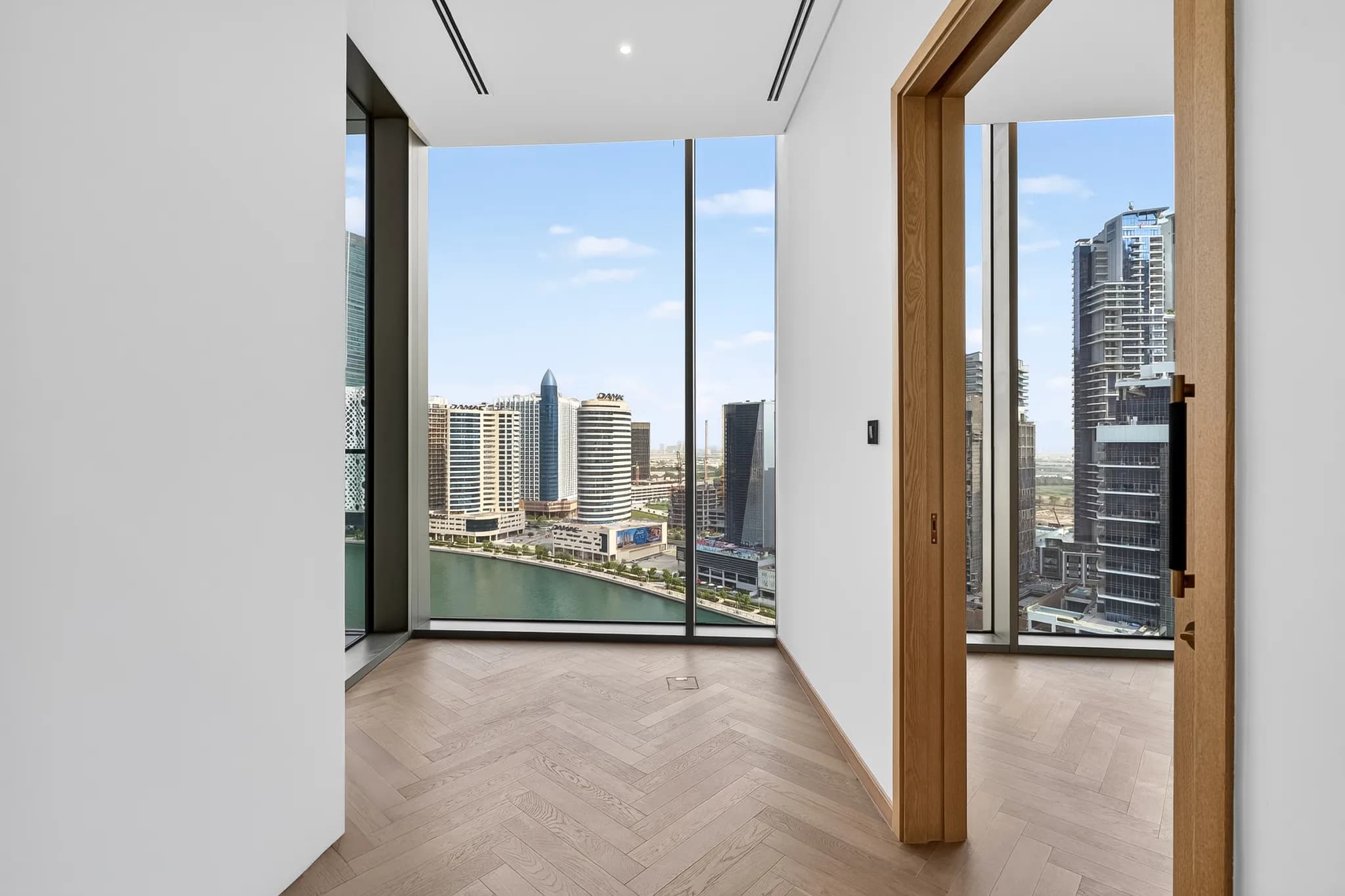 Contemporary 3-bedroom residence at Jumeirah Living - 18