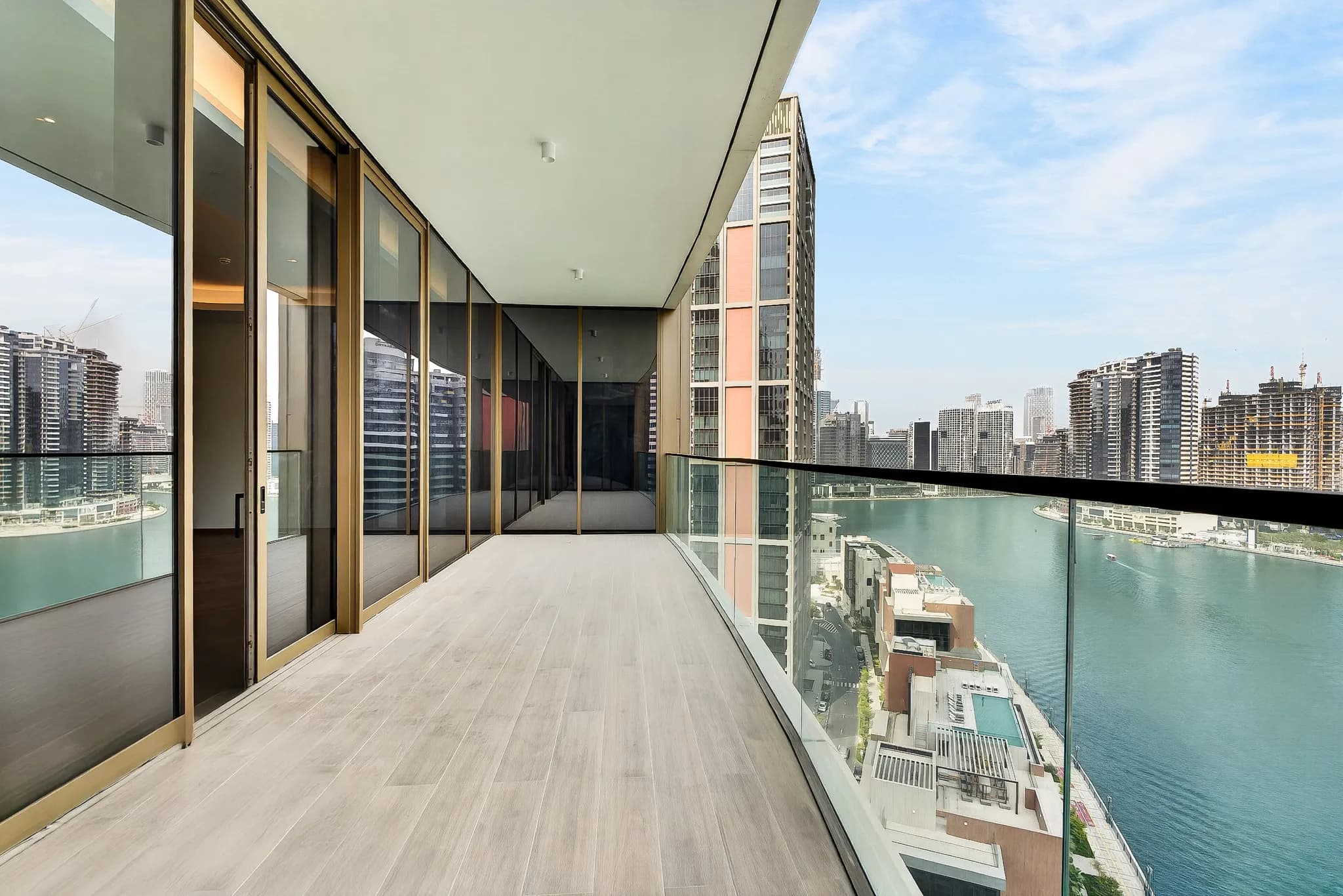 Contemporary 3-bedroom residence at Jumeirah Living - 20