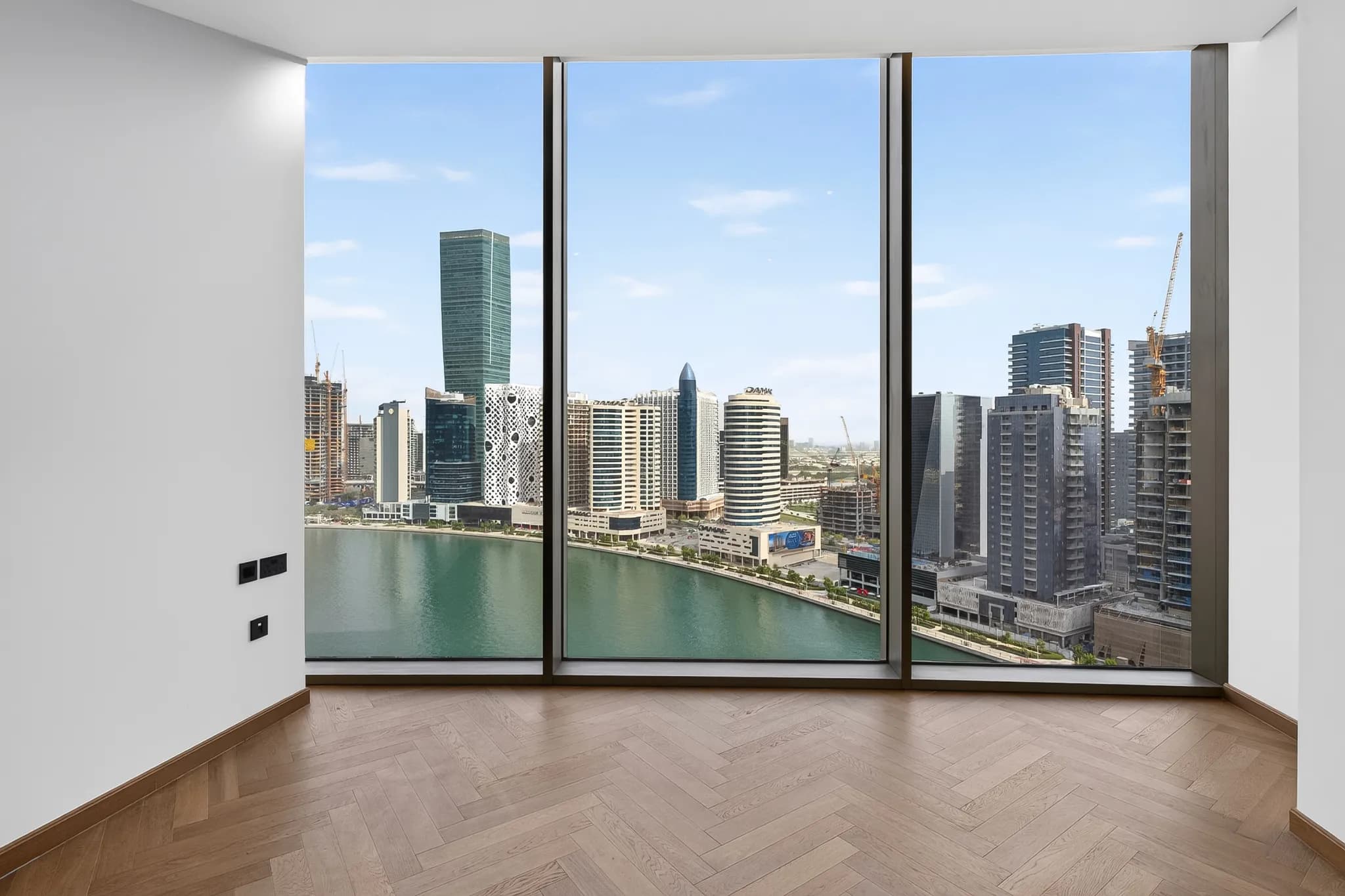 Contemporary 3-bedroom residence at Jumeirah Living - 24