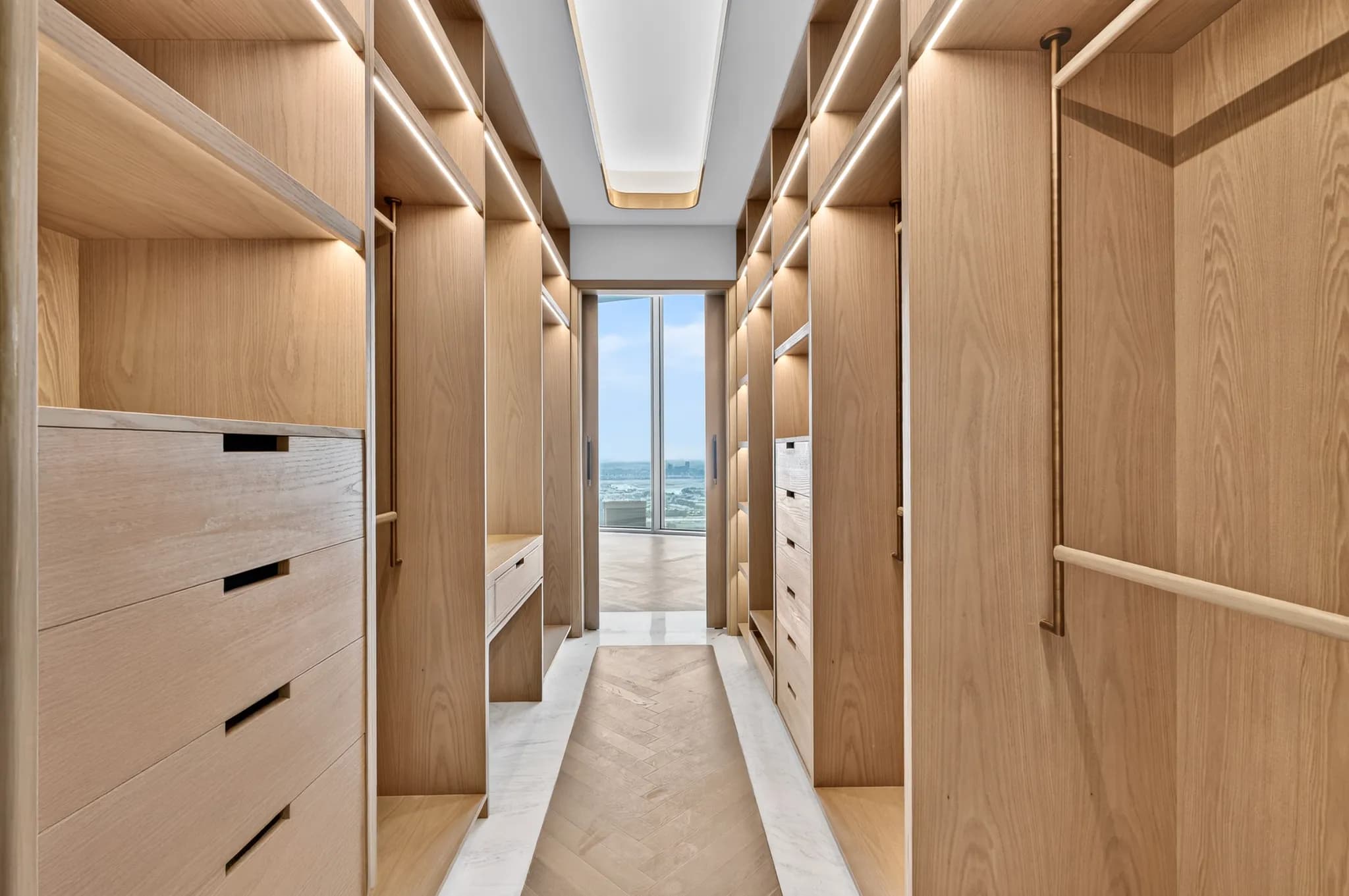 Full-floor 5-bedroom penthouse for sale in Jumeirah Living - 12