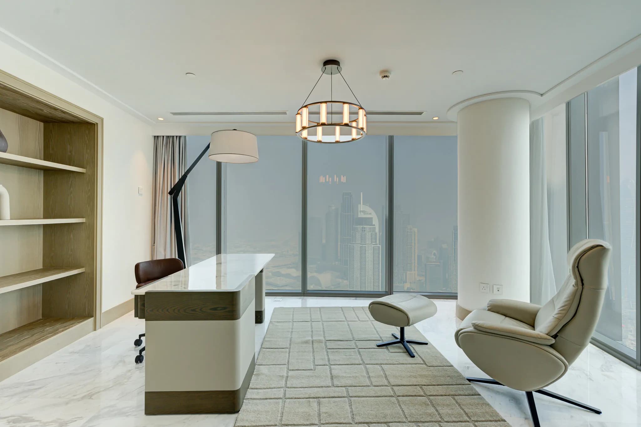 An elegant 5-bedroom apartment in Opera Grand, Downtown Dubai - 8