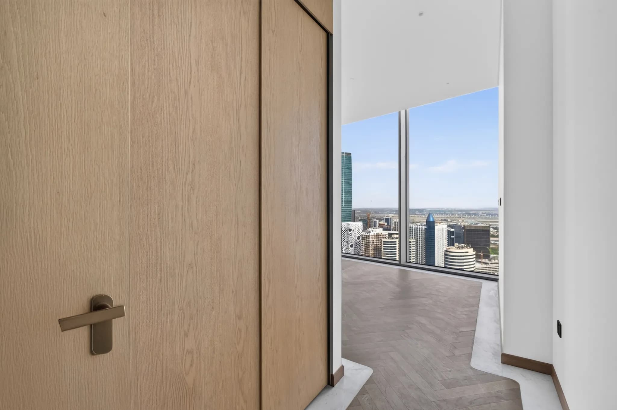 Elegant 4-bedroom duplex at Jumeirah Living, Business Bay - 6