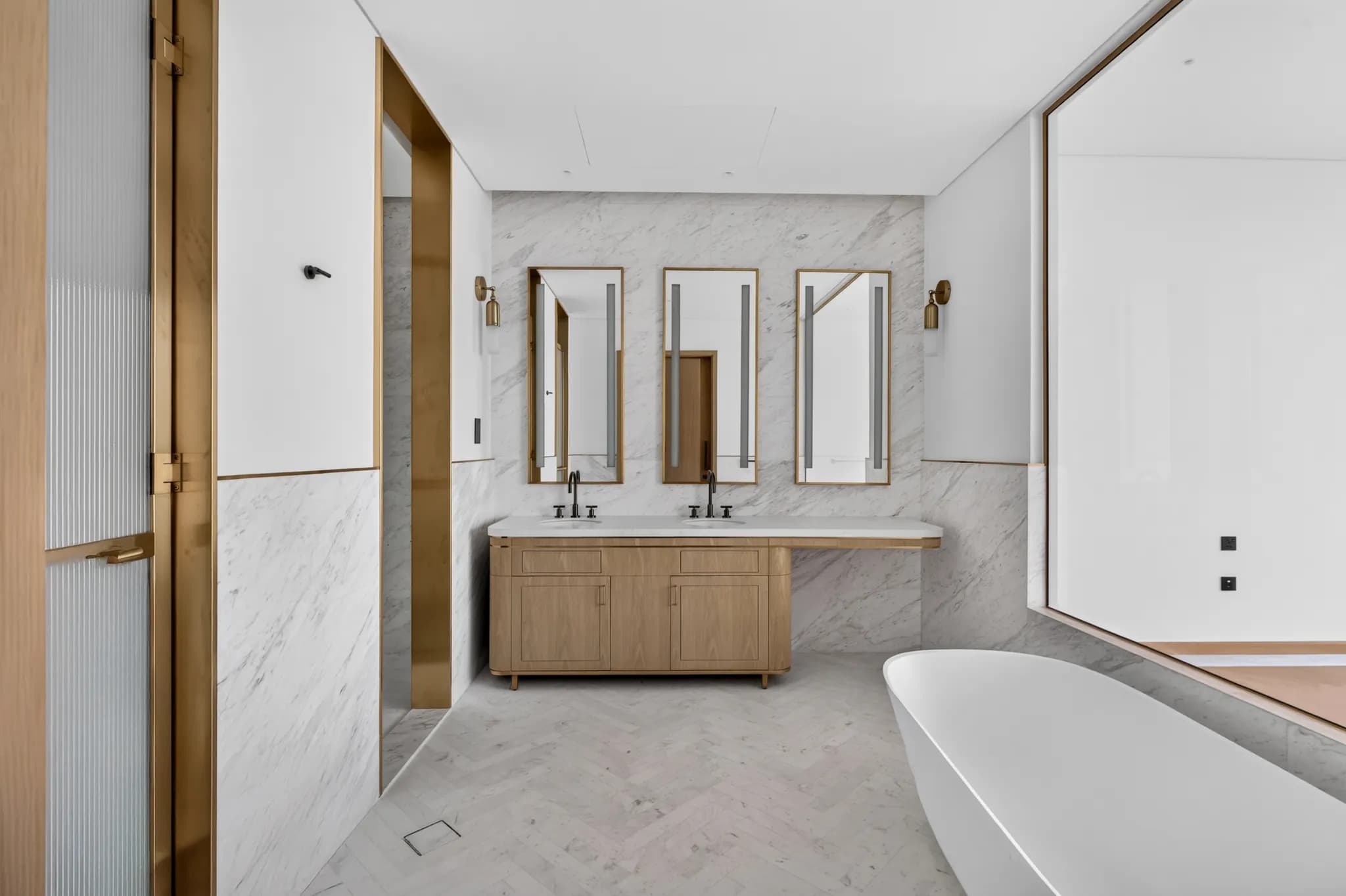 Elegant 4-bedroom duplex at Jumeirah Living, Business Bay - 20