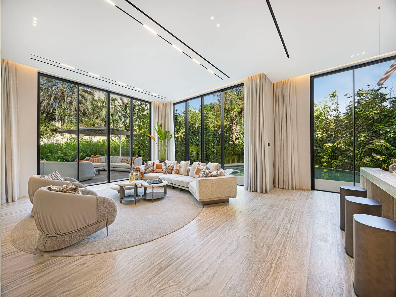 Villa modernisée de 5 chambres à vendre à Al Barari - 10