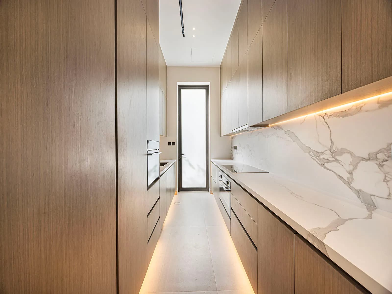 Villa modernisée de 5 chambres à vendre à Al Barari - 14