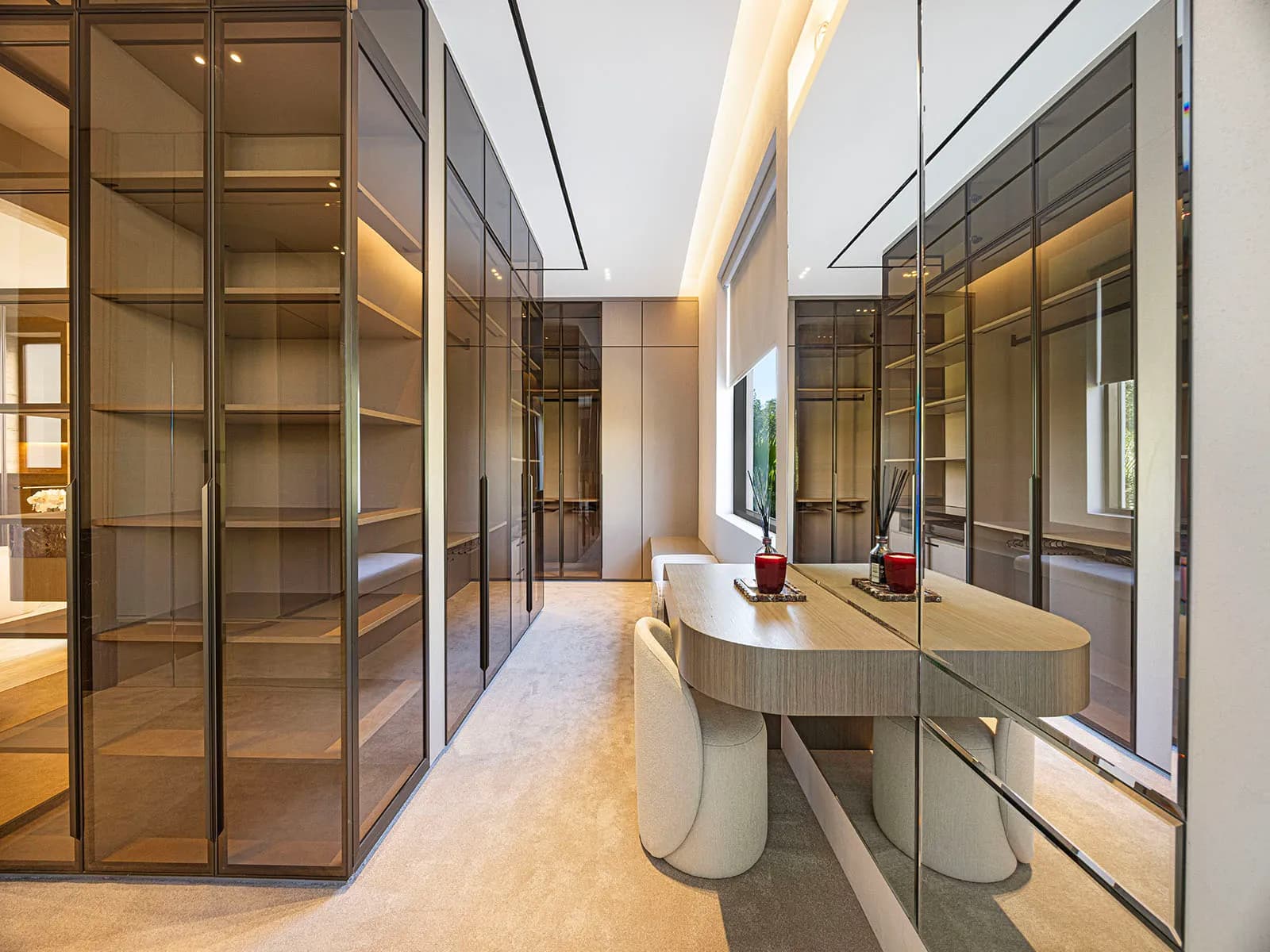 Villa modernisée de 5 chambres à vendre à Al Barari - 25