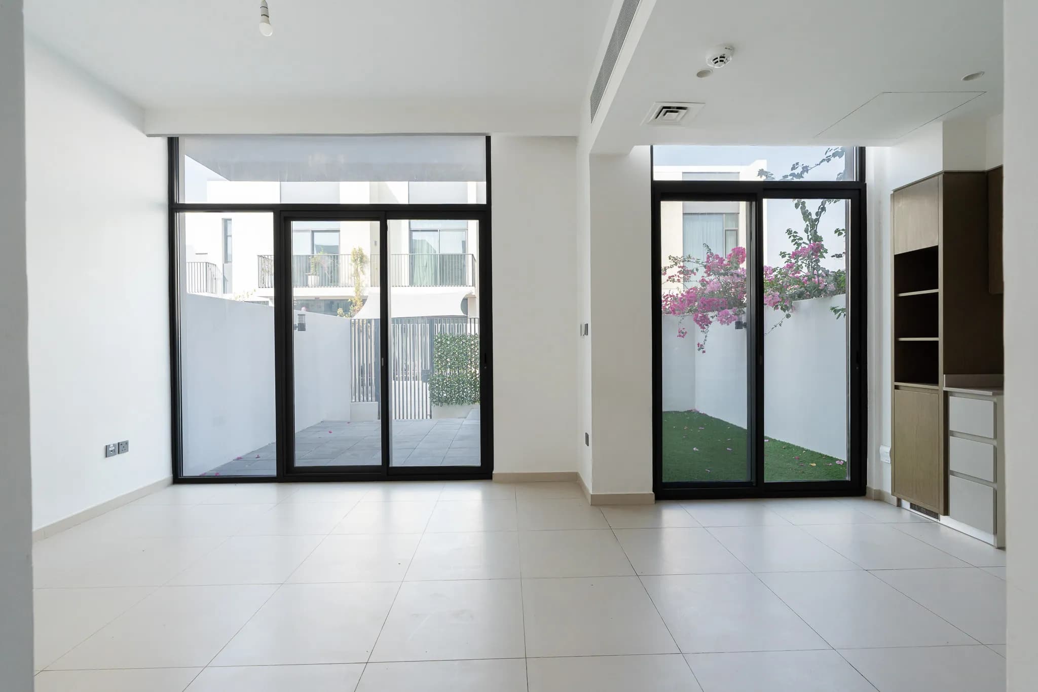 Maison de ville contemporaine de trois chambres à Joy chez Arabian Ranches 3 - 2
