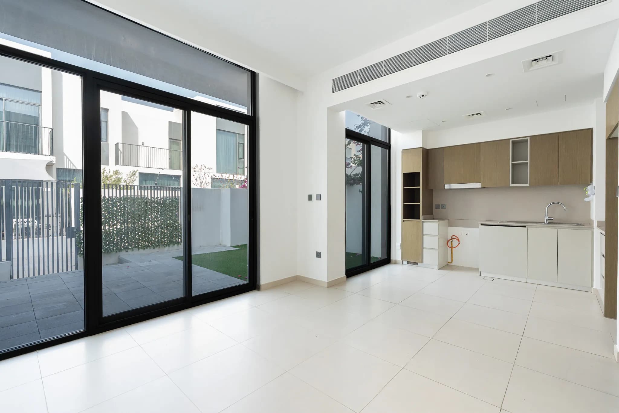 Maison de ville contemporaine de trois chambres à Joy chez Arabian Ranches 3 - 4