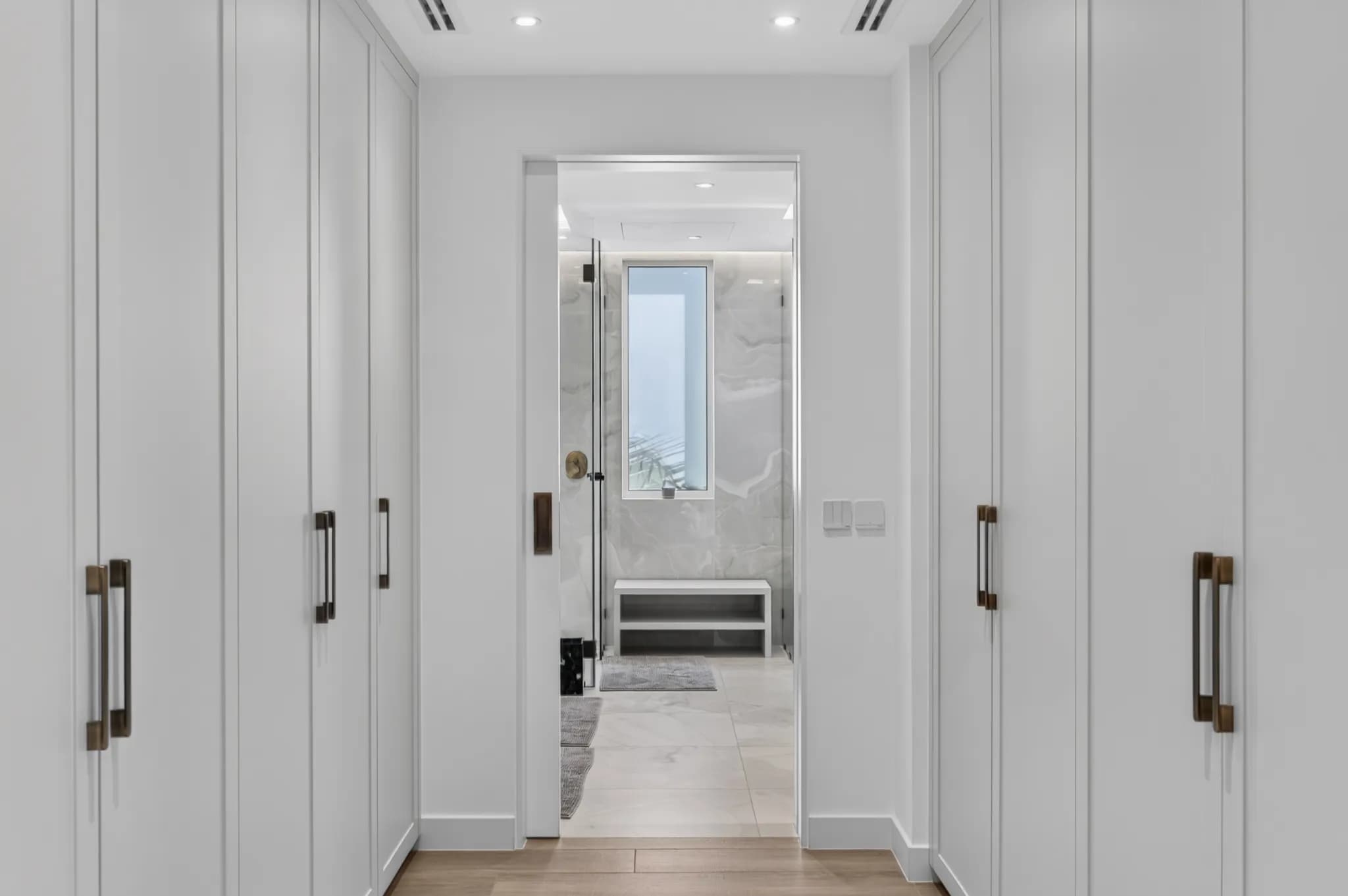 Une villa de 6 chambres récemment rénovée et agrandie à Victory Heights - 15