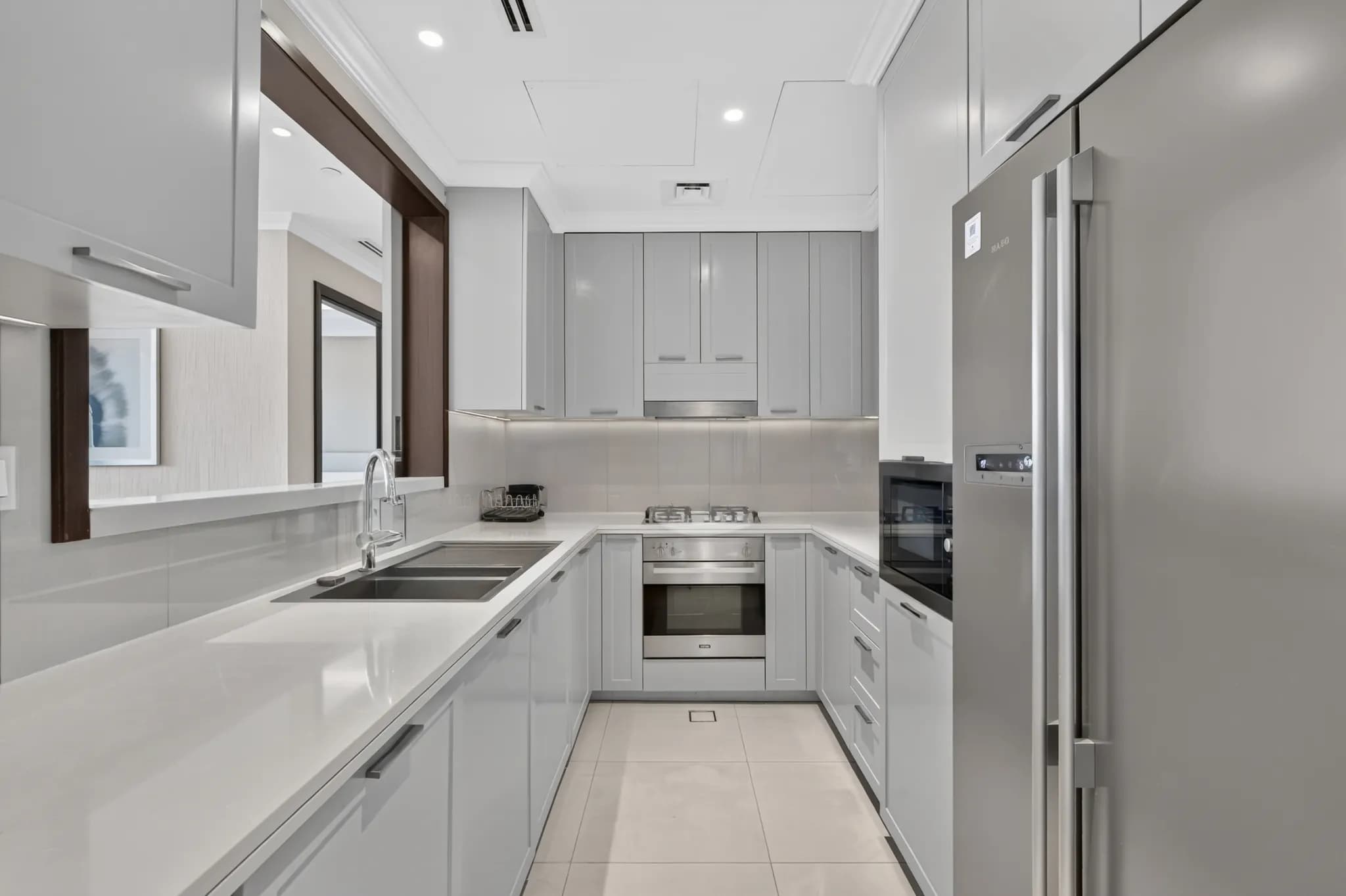 A luminous 3-bedroom apartment in Address Fountain Views Tower 3 - 7