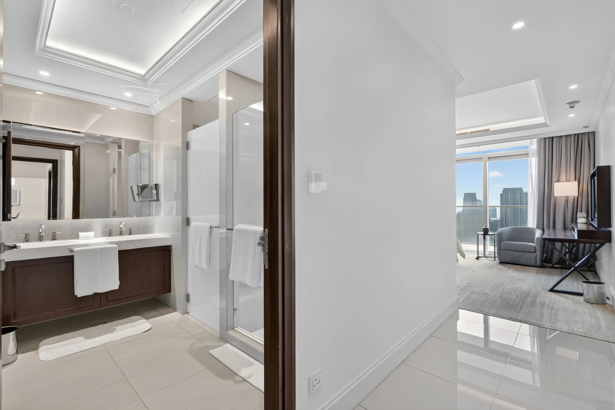A luminous 3-bedroom apartment in Address Fountain Views Tower 3 - 17