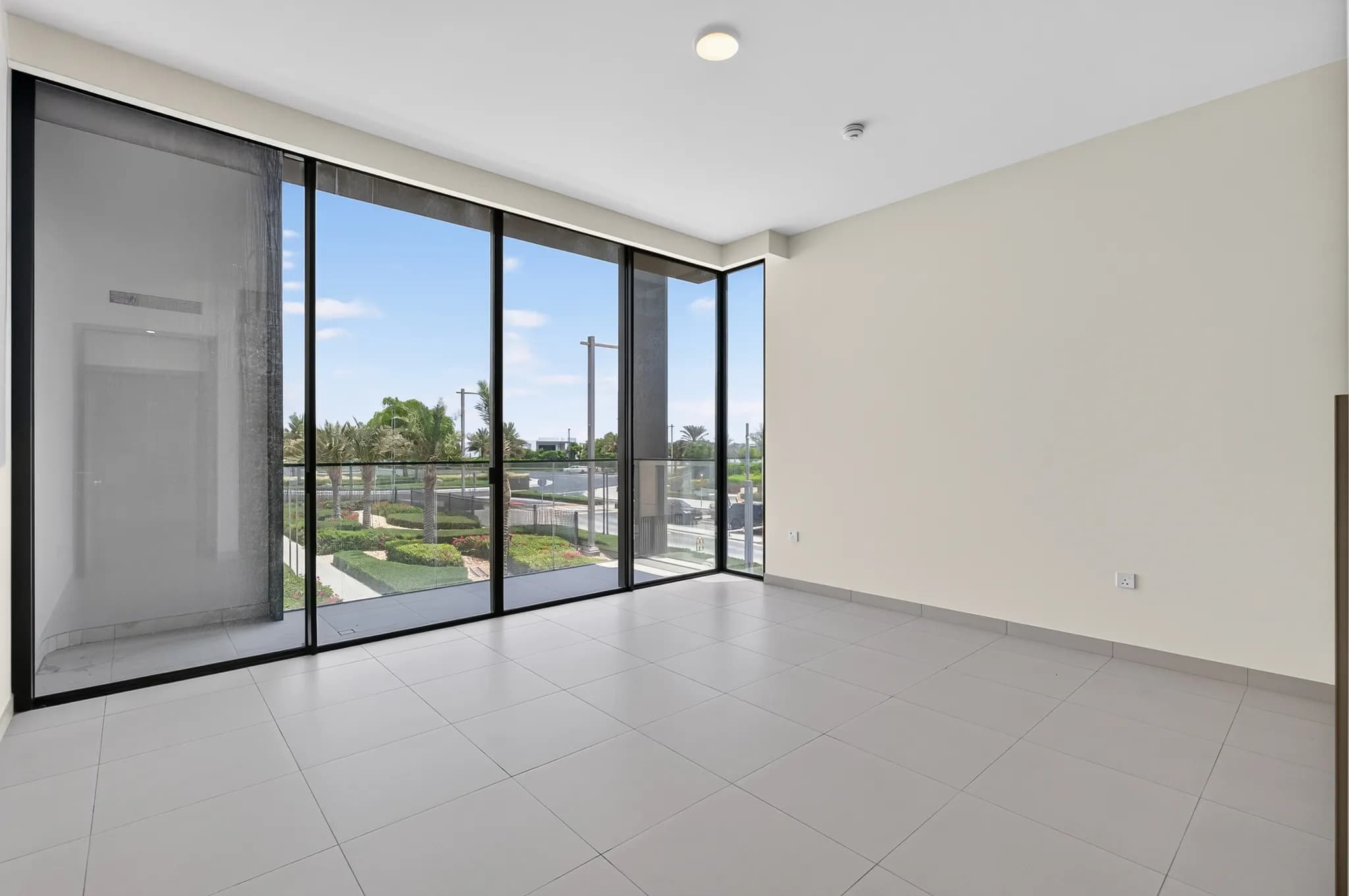 New 5-bed Address Hillcrest villa with expansive lower level - 10