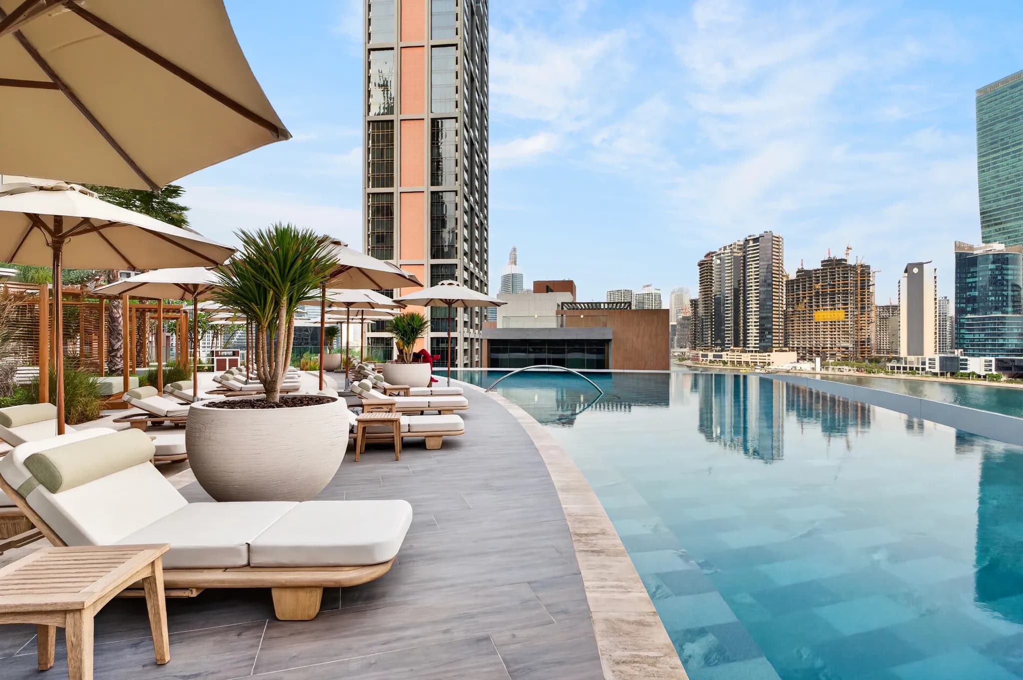 A rare 4-bed residence at Jumeirah Living Business Bay - 18