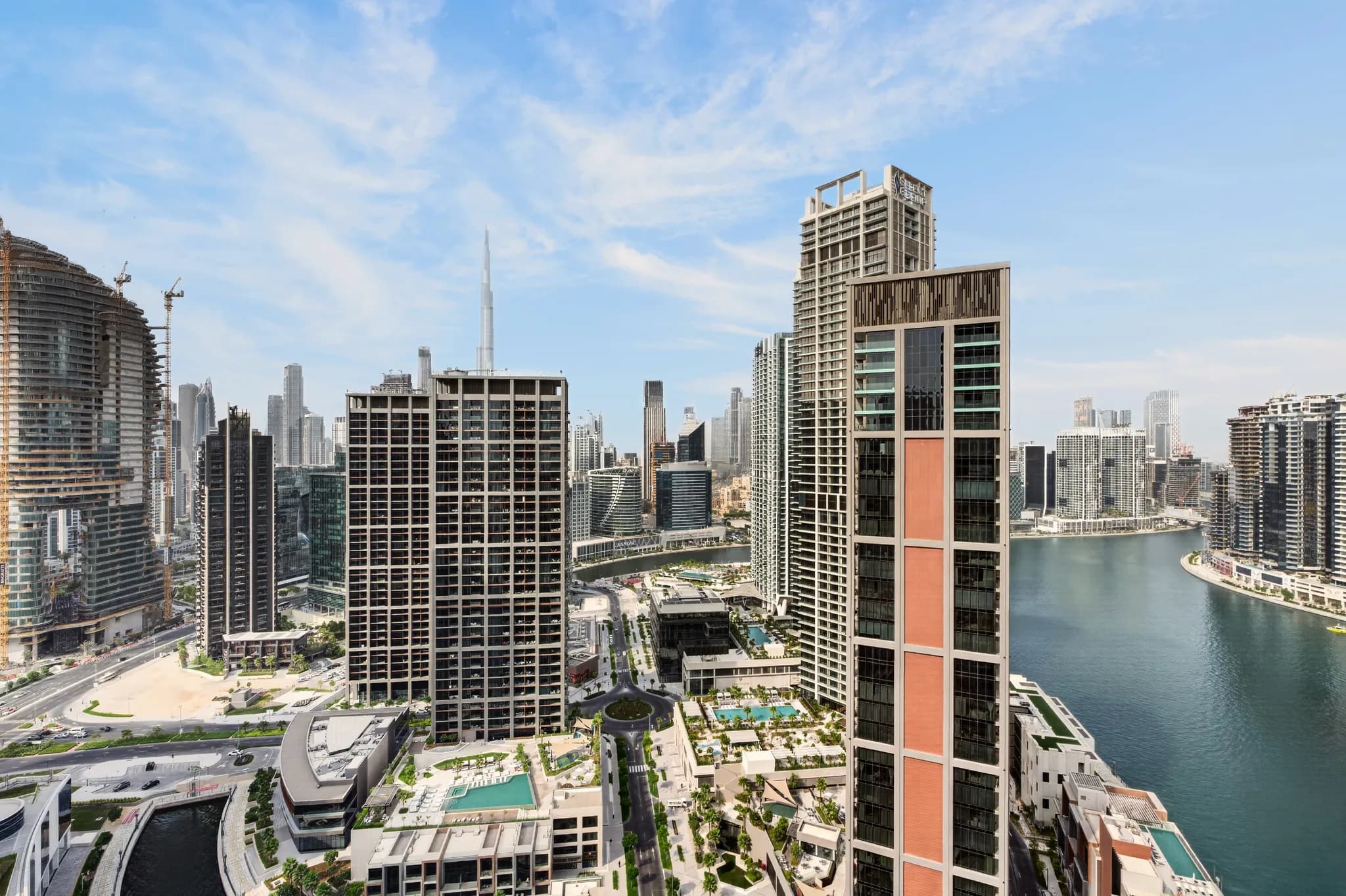 A rare 4-bed residence at Jumeirah Living Business Bay - 14