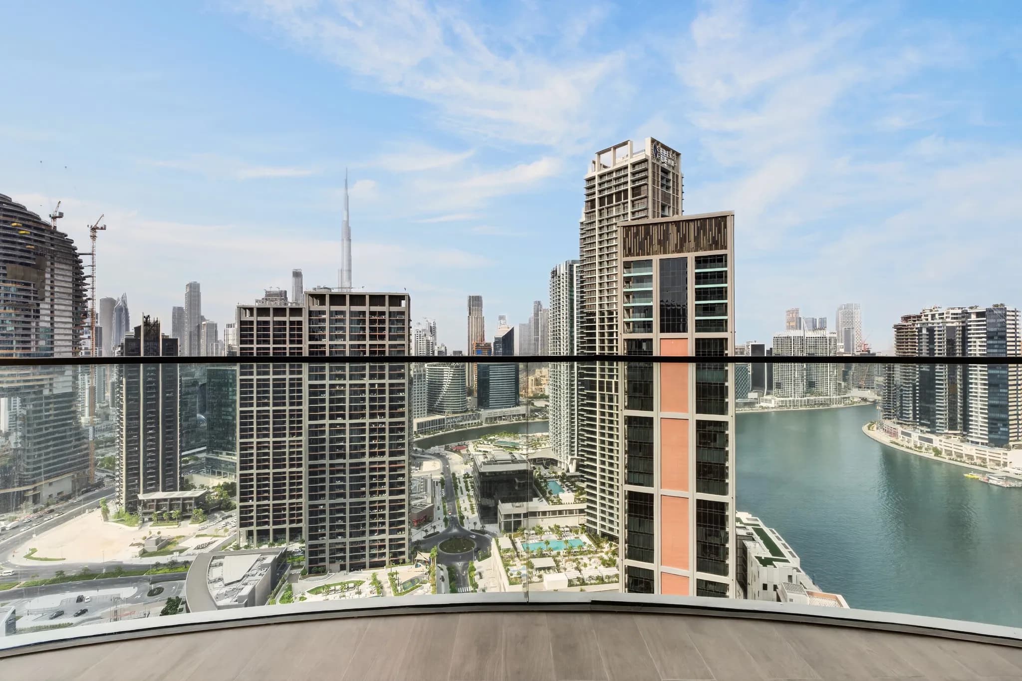 A rare 4-bed residence at Jumeirah Living Business Bay - 20