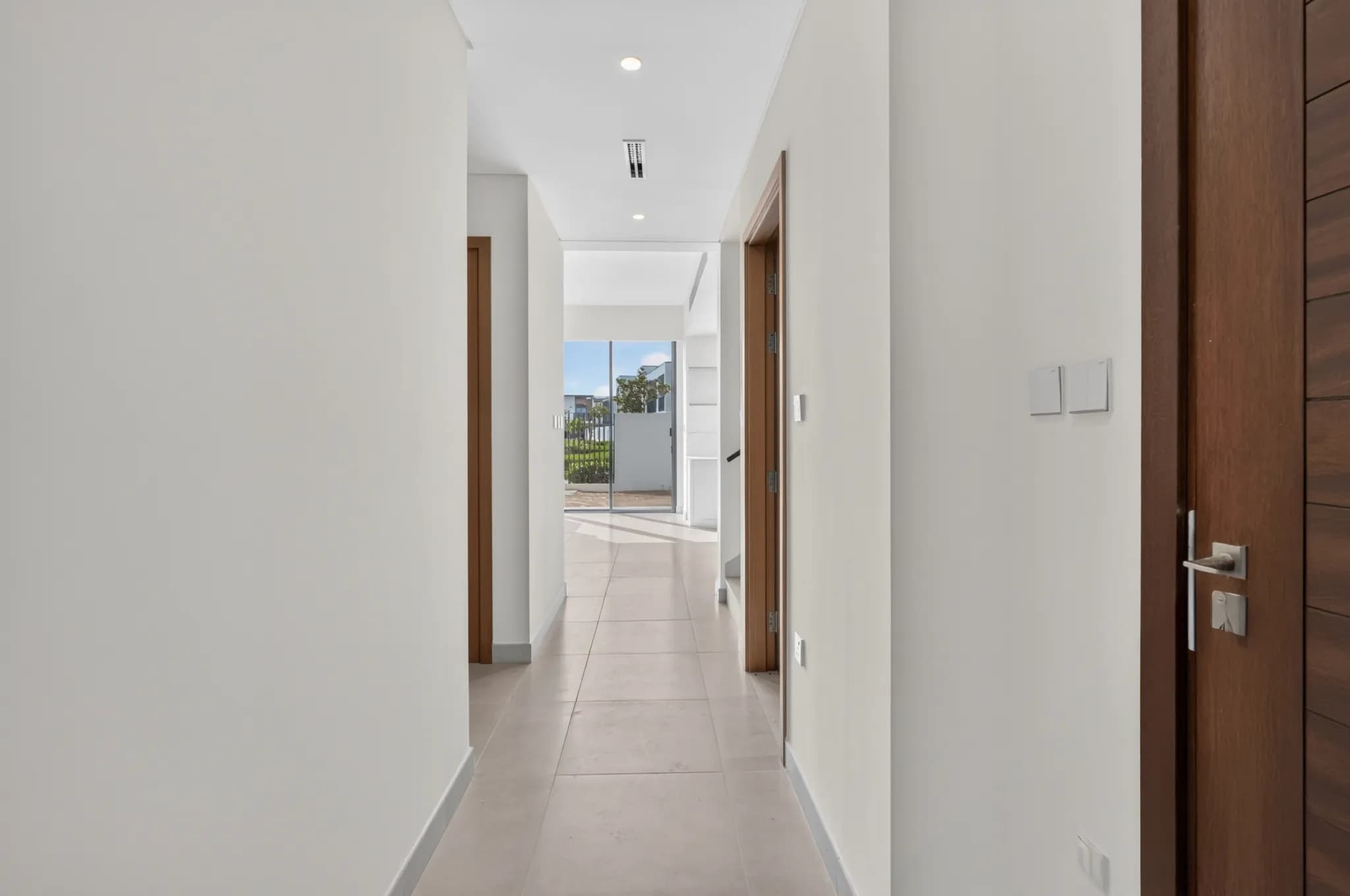 Newest 3-bedroom villa for rent in Arabian Ranches 3 - 4